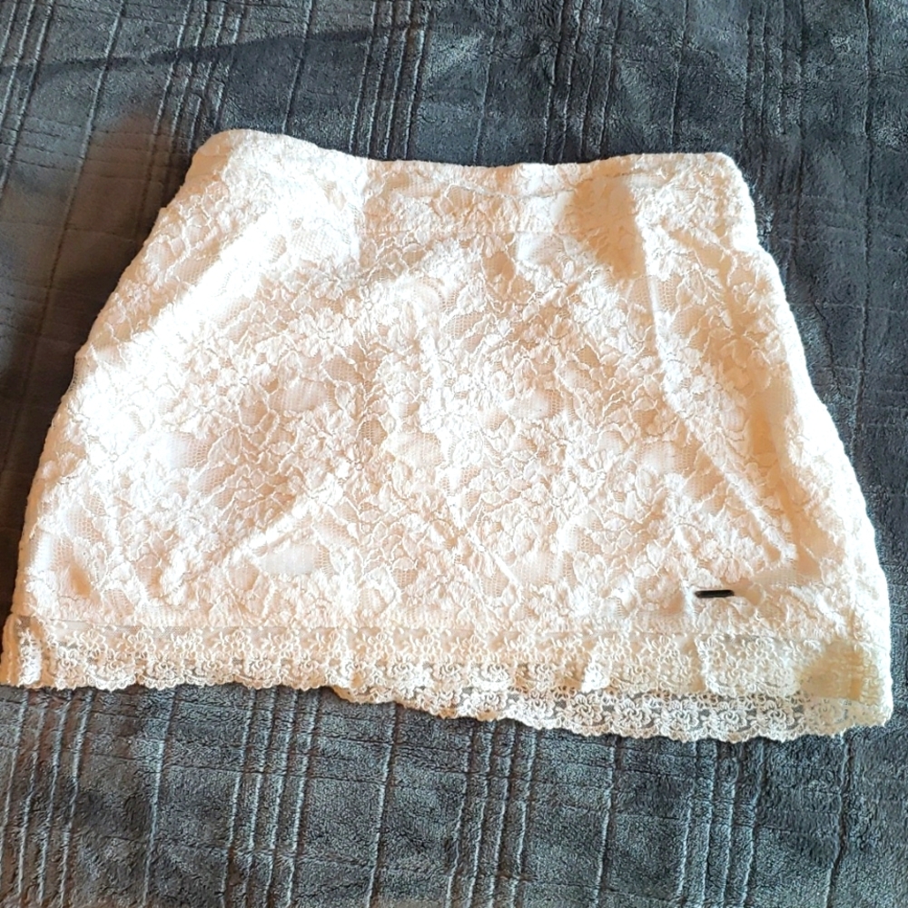 Hollister mini skirt